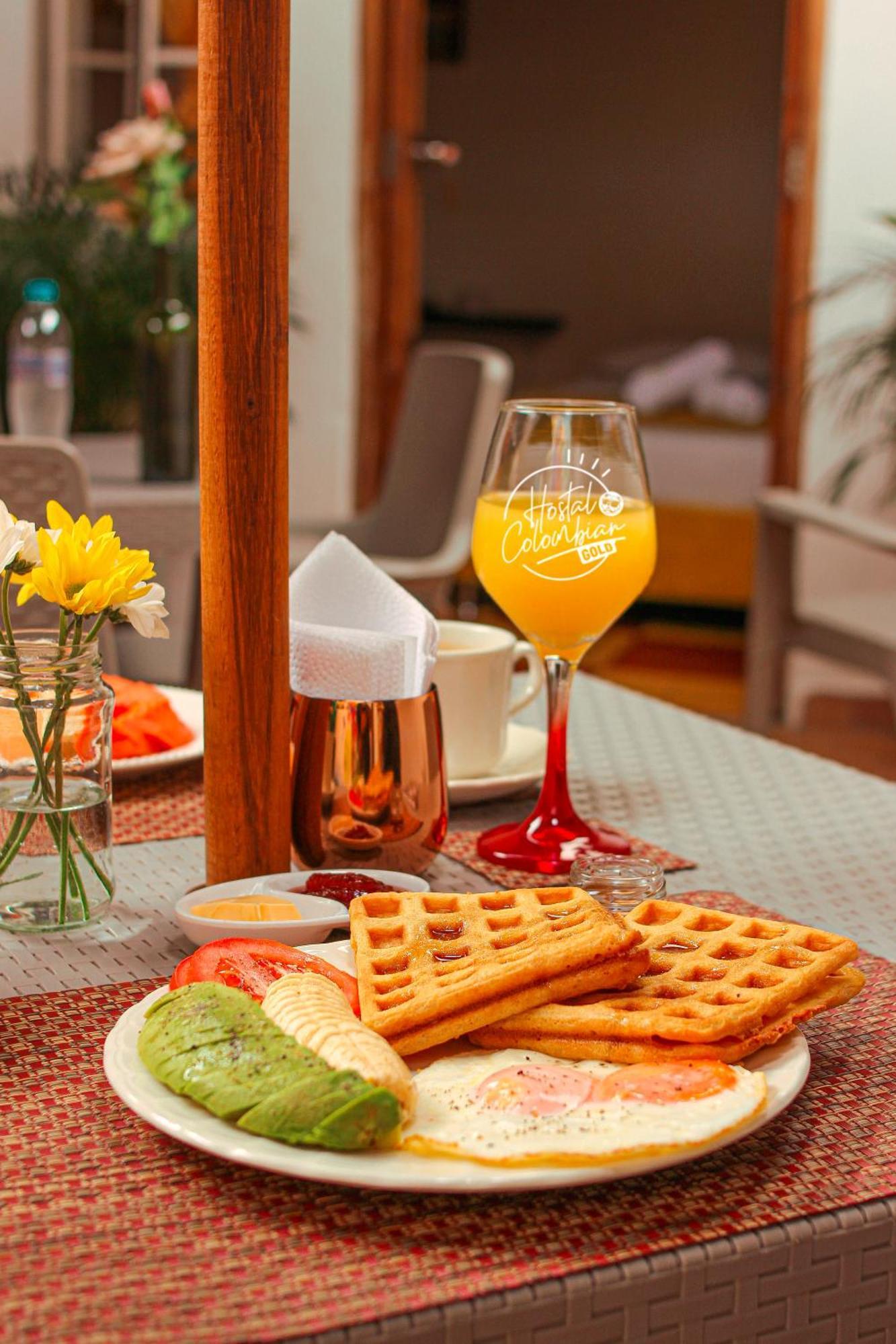 Hostal Colombian Gold ซานกิล ภายนอก รูปภาพ