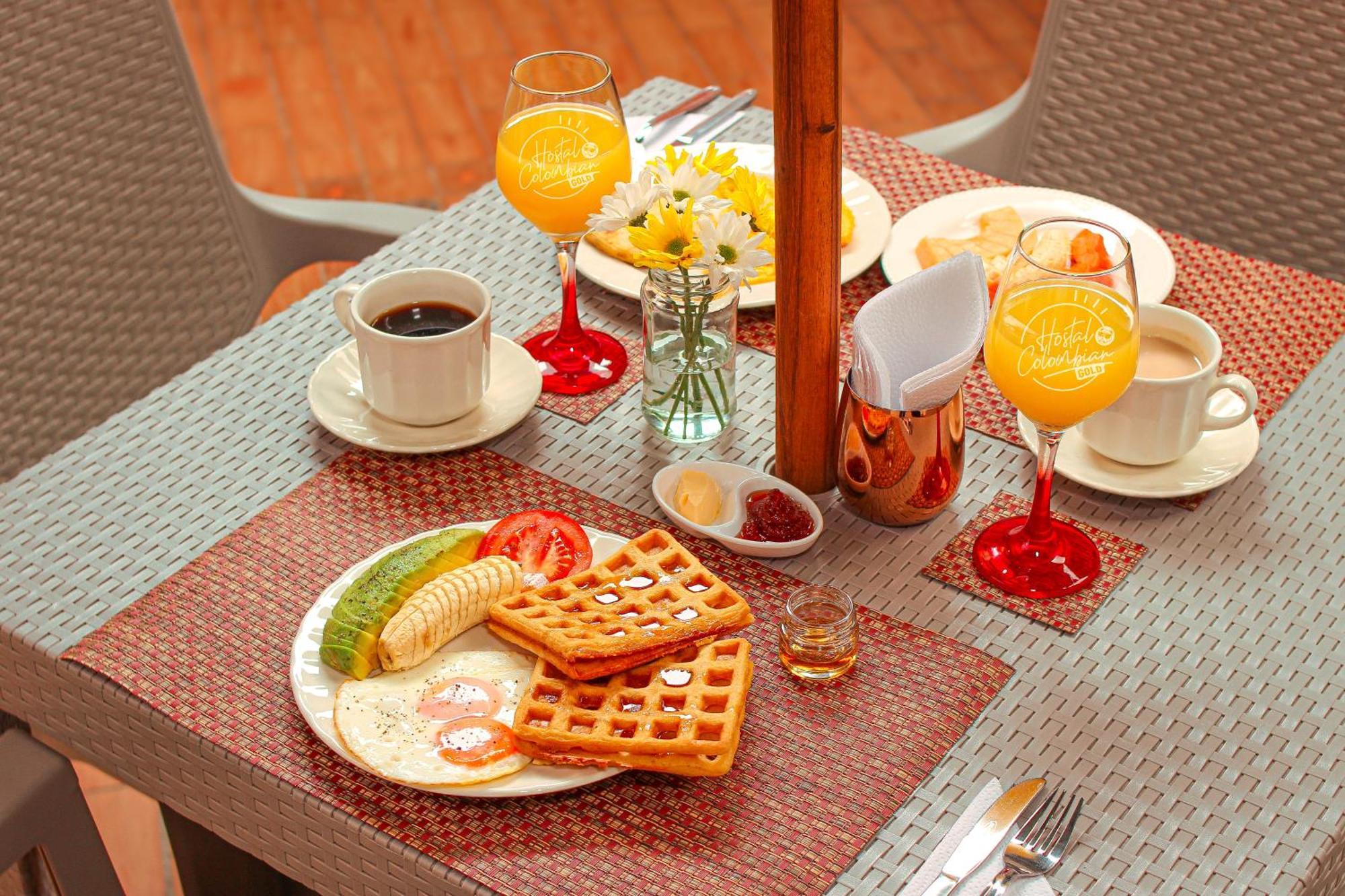 Hostal Colombian Gold ซานกิล ภายนอก รูปภาพ