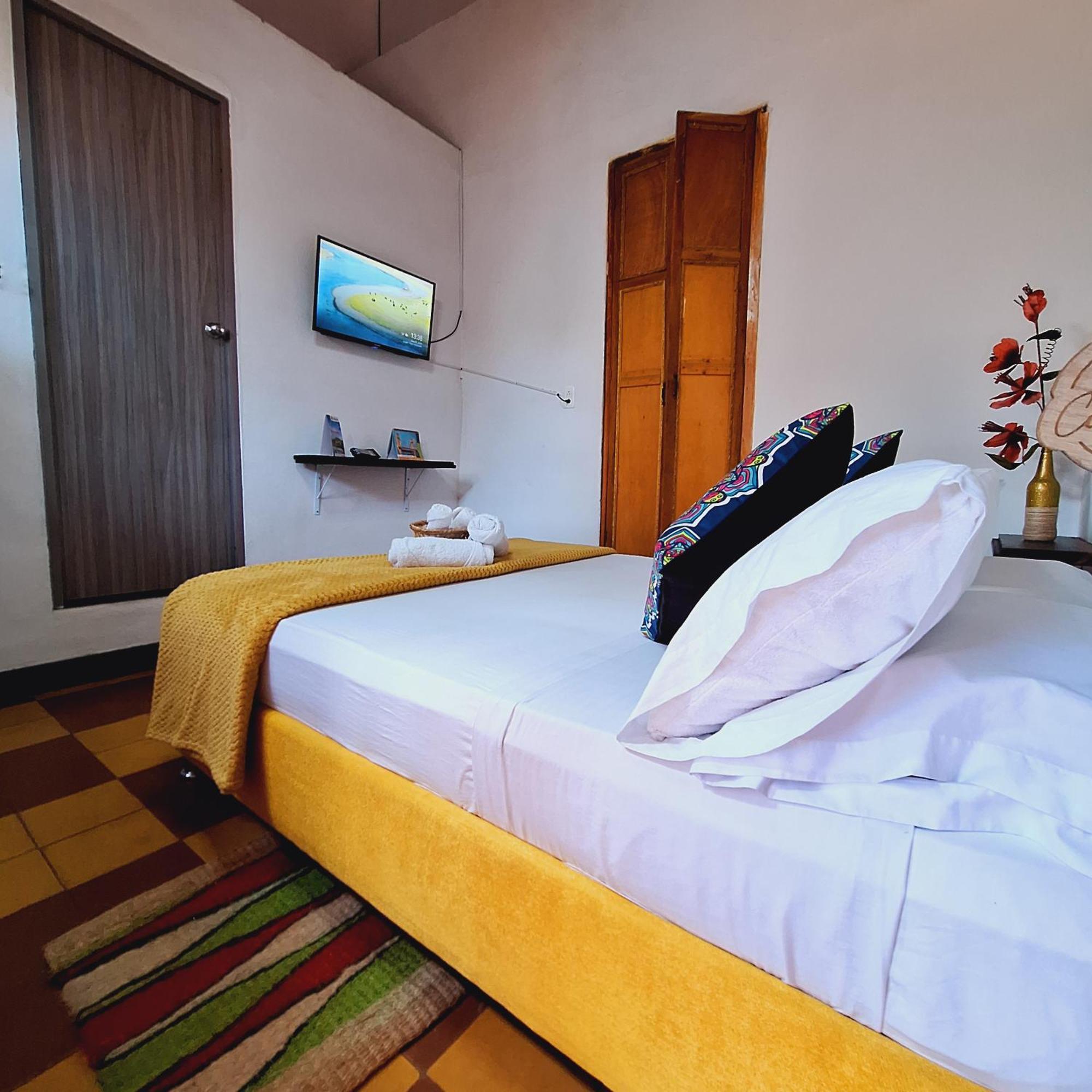 Hostal Colombian Gold ซานกิล ภายนอก รูปภาพ