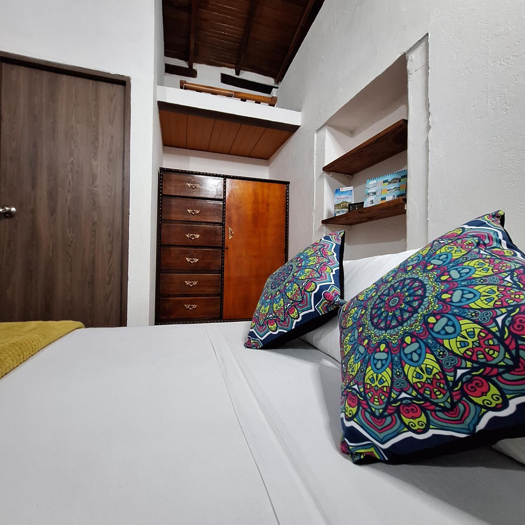 Hostal Colombian Gold ซานกิล ภายนอก รูปภาพ