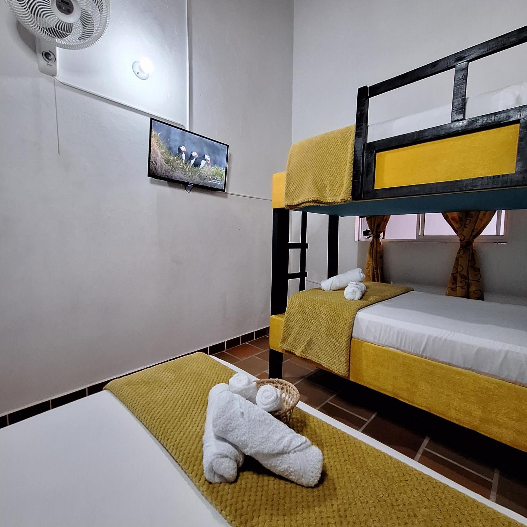 Hostal Colombian Gold ซานกิล ภายนอก รูปภาพ