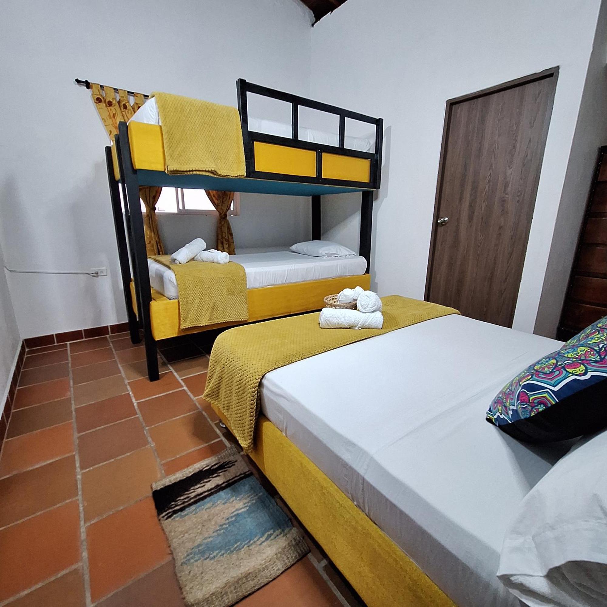 Hostal Colombian Gold ซานกิล ภายนอก รูปภาพ
