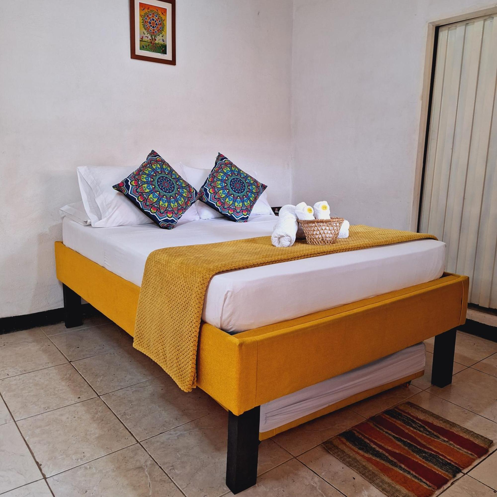 Hostal Colombian Gold ซานกิล ภายนอก รูปภาพ