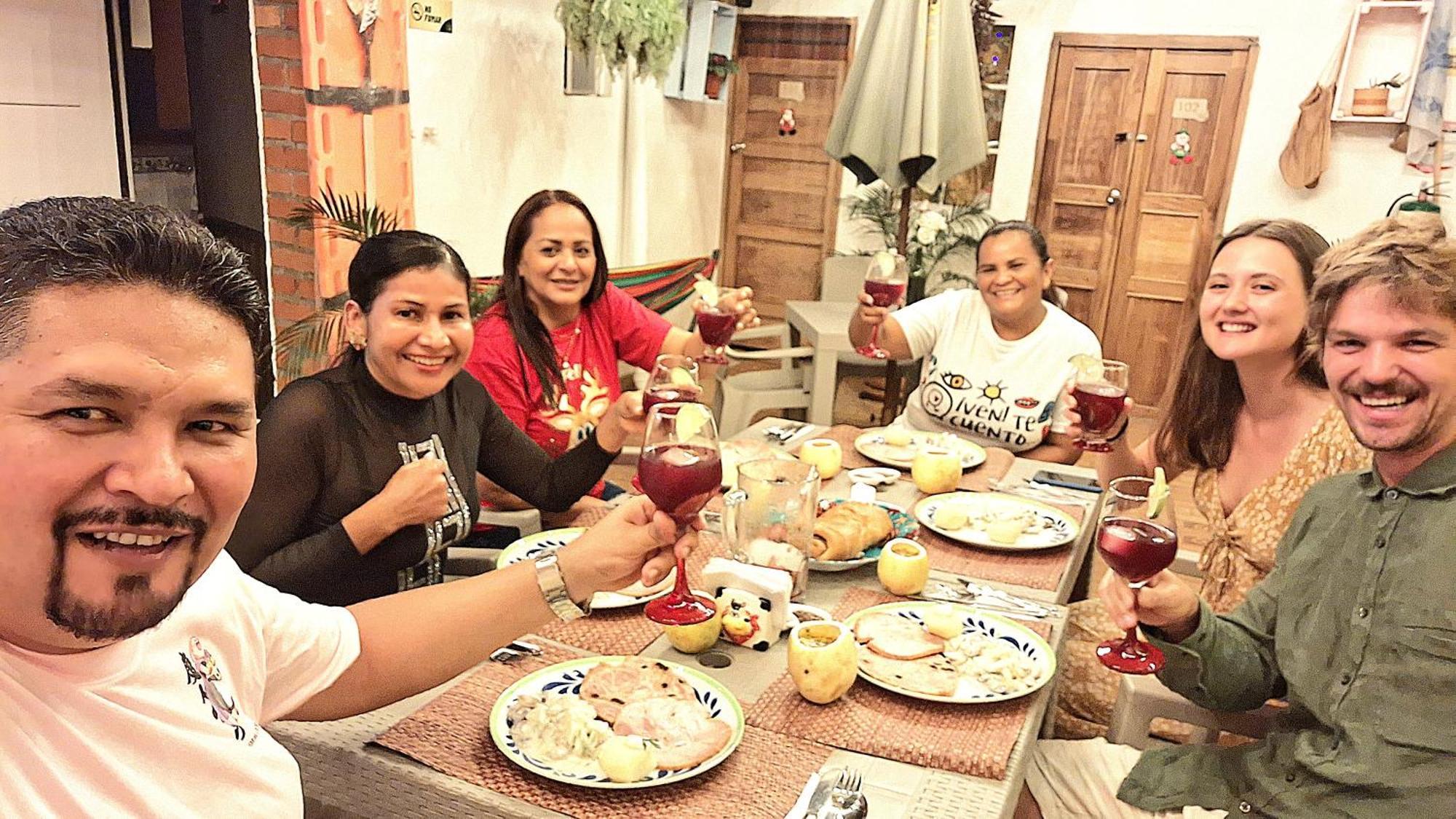 Hostal Colombian Gold ซานกิล ภายนอก รูปภาพ